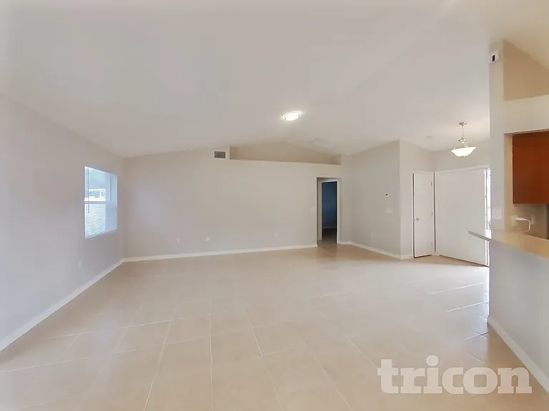 4739 Acorn Dr — Photo 3