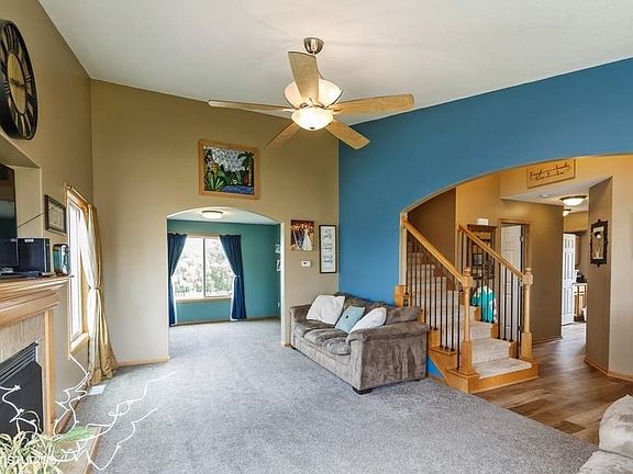 2nd image of 403 Mallard Pointe Dr NW