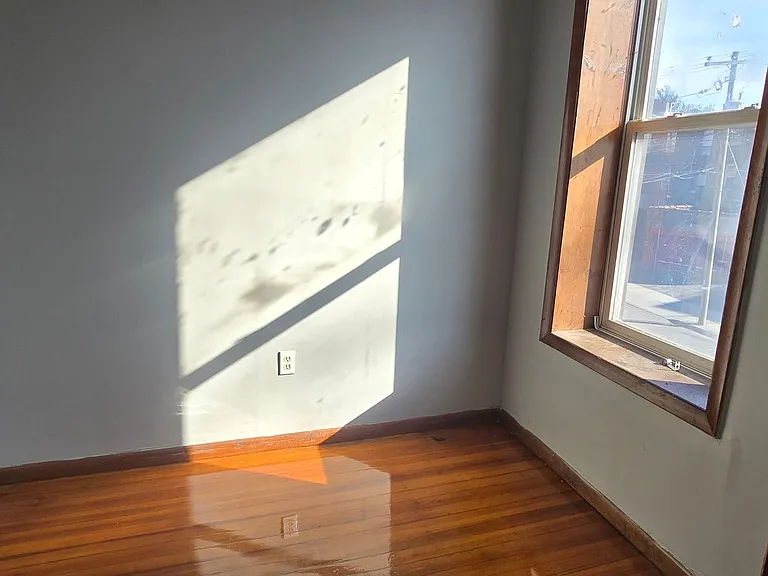 19 Elberon Pl — Photo 3