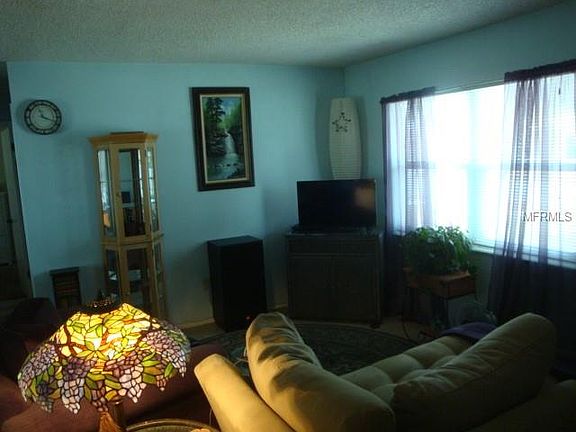 4th image of 1117 Greenlea Dr