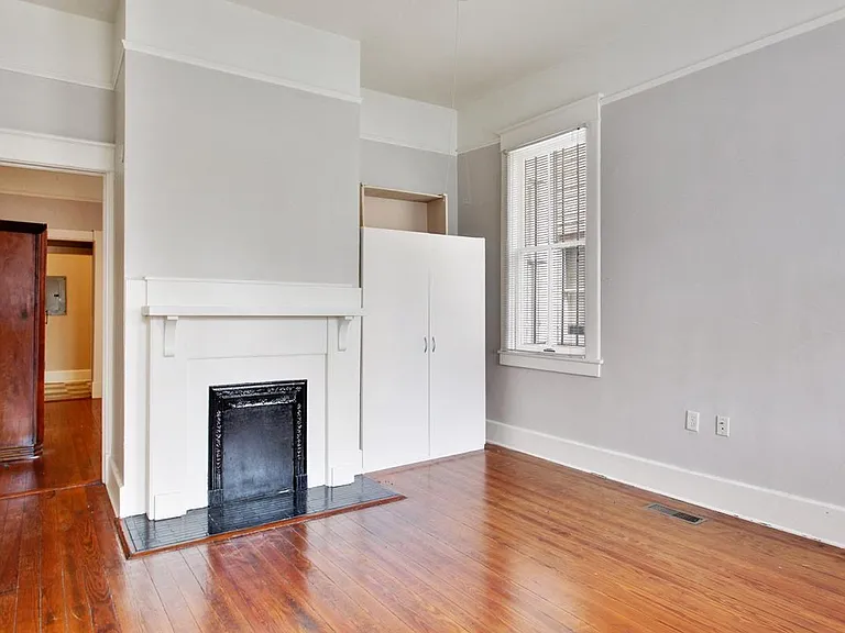 214 W Park Ave #A — Photo 11