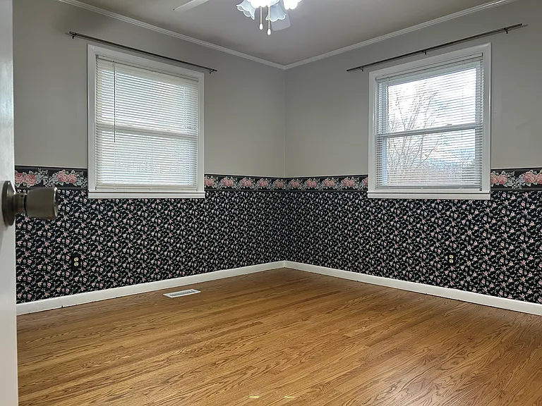655 Fairground St — Photo 13
