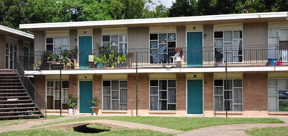 2nd image of 8445 Winkler Dr #12