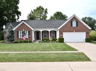 37225 Sugar Creek Ln, North Ridgeville, OH 44039