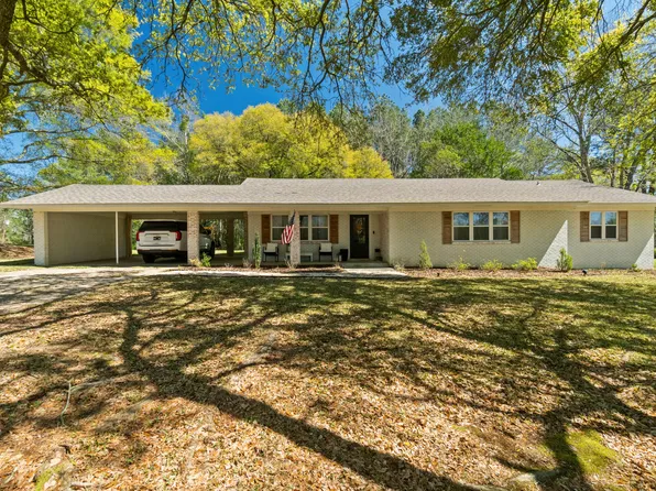 1086 Springhill Rd, Laurel, MS 39443