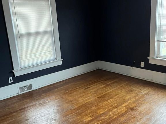 2nd image of 21 Casterton Ave #2