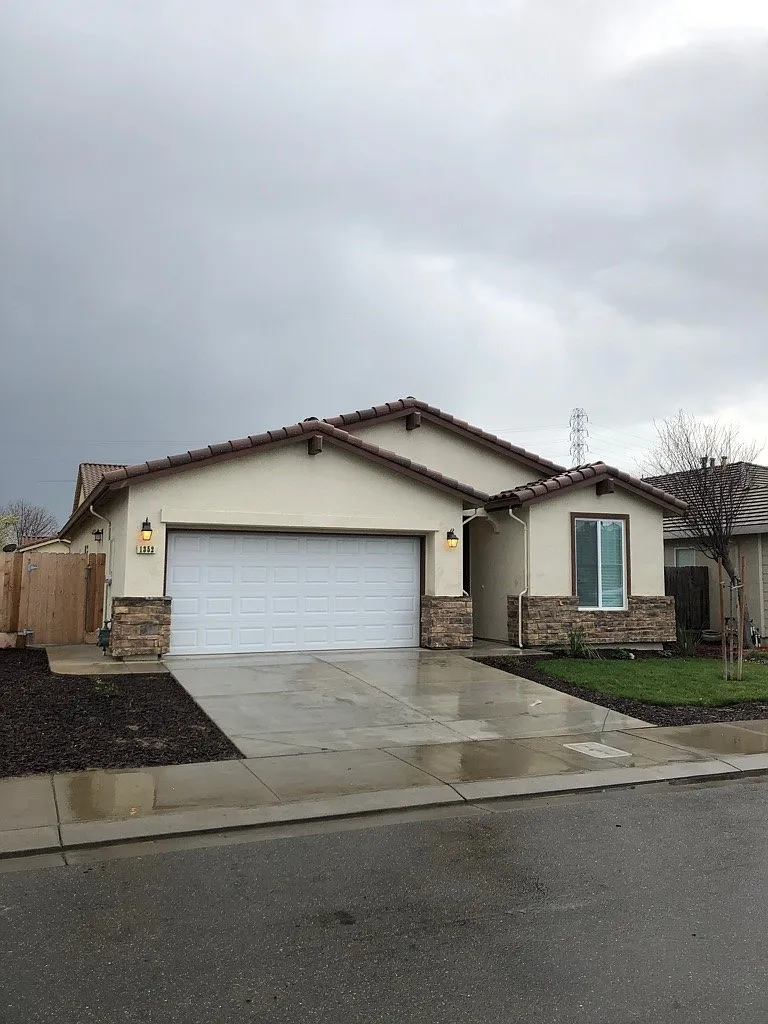 1352 Baxter Ct photo 1
