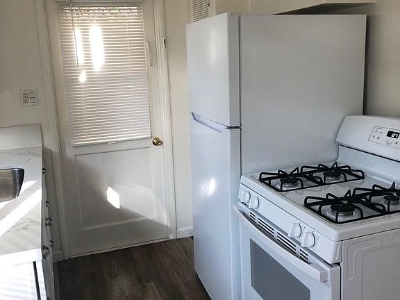 3rd image of 1787 Bacon St