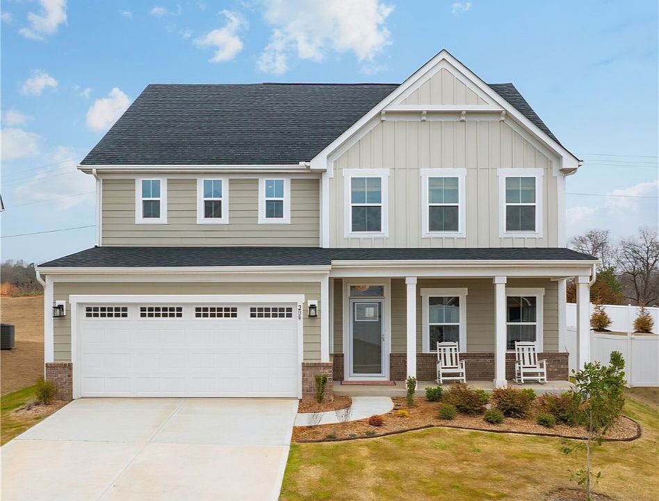 1st image of 209 Furness Dr