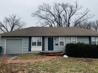 8507 Riggs St, Overland Park, KS 66212