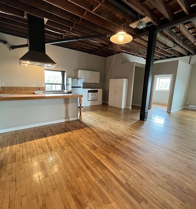 1st image of 871 Janette Ave #207