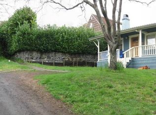 858 Delaware St, North Bend, OR 97459