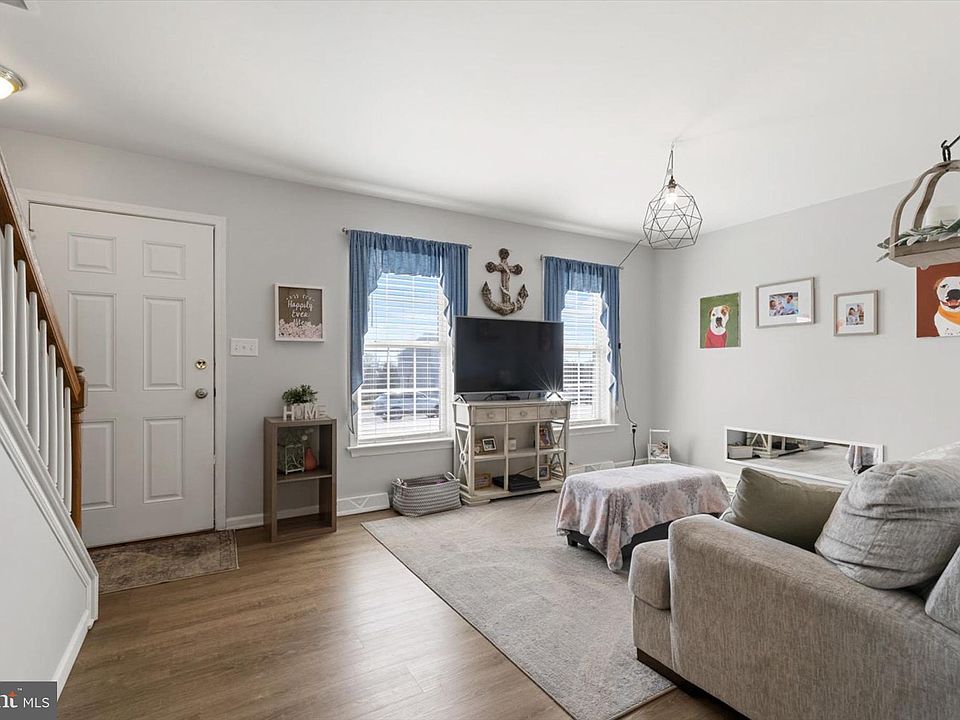 739 Knoll Dr, Mount Joy, PA 17552 Zillow