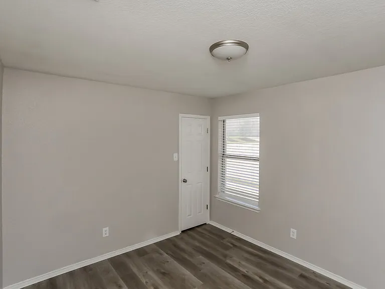 721 S Highland Dr — Photo 17