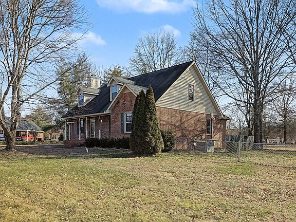 2nd image of 2306 Red Mile Rd