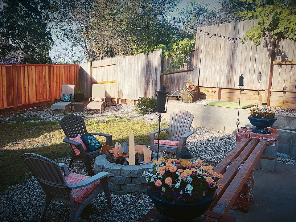 1st image of 1119 Meadow Gate Dr