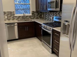 365 Beloit Ave, Los Angeles, CA 90049