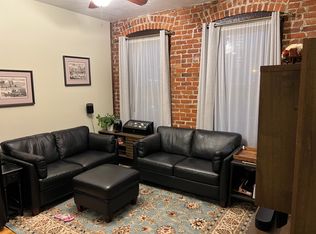 223 Park Dr APT 31, Boston, MA 02215