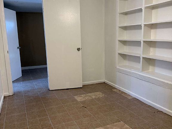 5th image of 2722 Irwin Dr #1