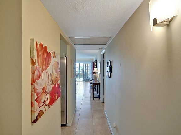 5th image of 9430A Poinciana Place #404