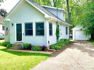 306 Hague Ave, Jackson, MI 49203