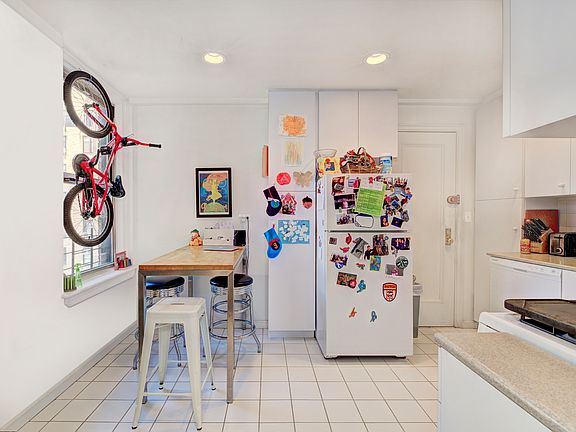 5th image of 520 Amsterdam Ave #14B