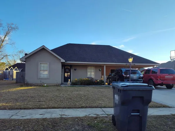 29796 Macon Dr, Albany, LA 70711