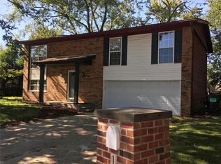 1 Toulon Ct, Fairview Heights, IL 62208