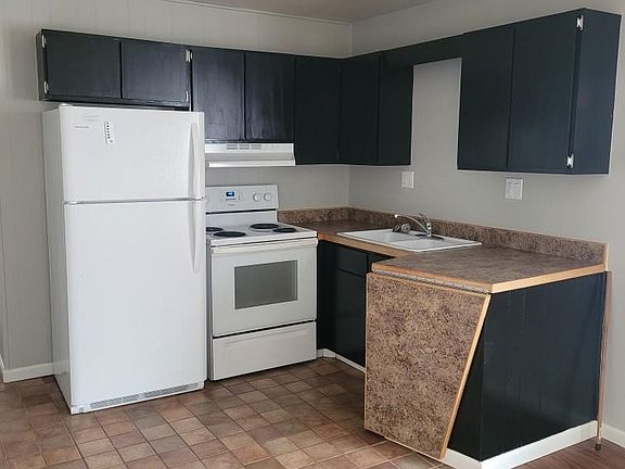 4th image of 1385 Leisure Ln #81