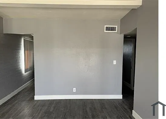 2 bed, 820 sqft, $1,600 — Photo 4