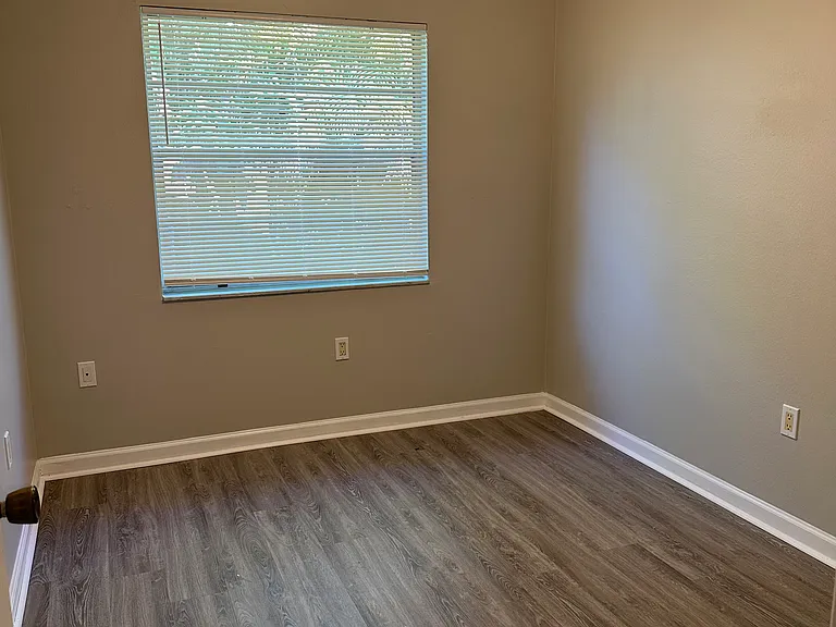 7650 Montague Loop — Photo 3