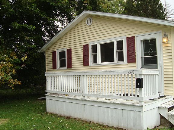 2nd image of 245 Silver St