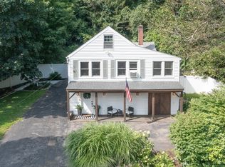 68 Manor Rd, Southbury, CT 06488