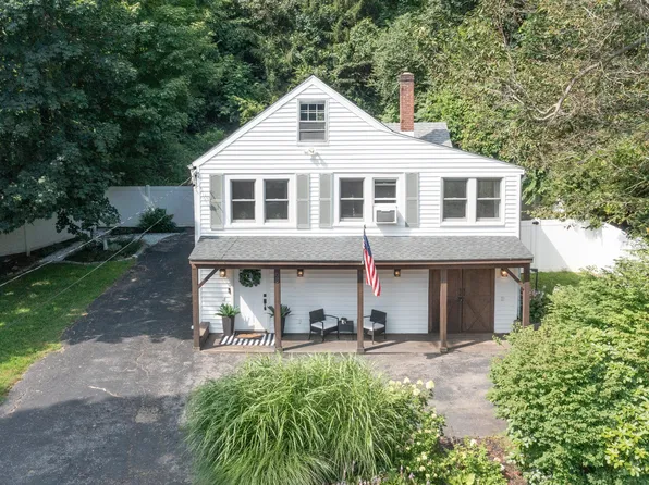 68 Manor Road, Southbury, CT 06488