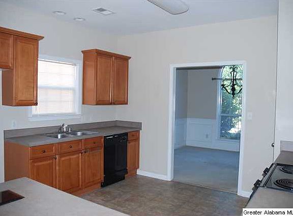 4th image of 1020 Stonecreek Dr