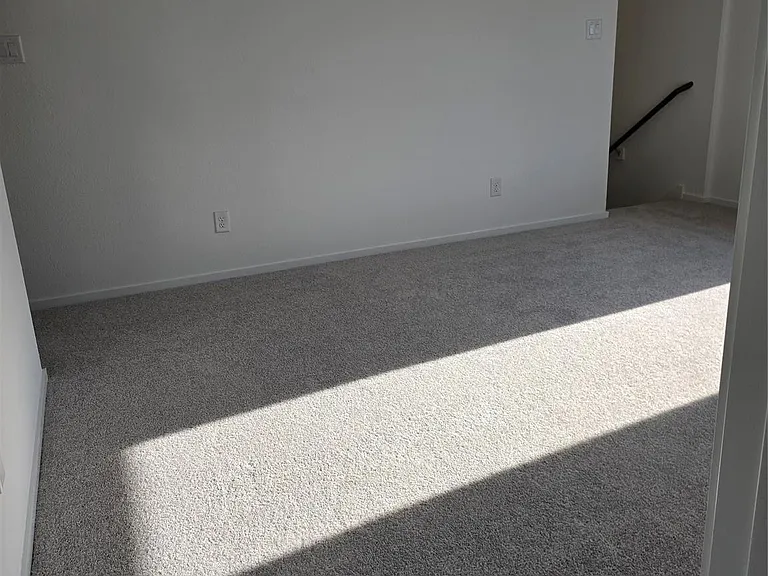 25446 Carnation Ct — Photo 9