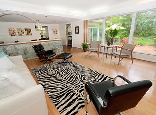 2667 Canterbury Rd, Columbus, OH 43221