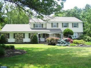 102 Wooden Bridge Rd, Holland, PA 18966