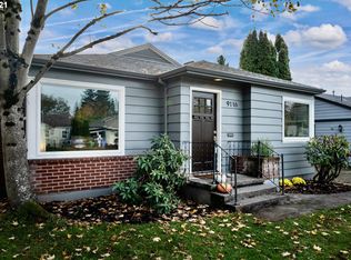 9116 NE Brazee St, Portland, OR 97220