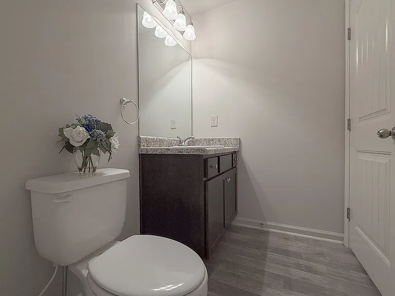 Turtle Creek Dr — Photo 32