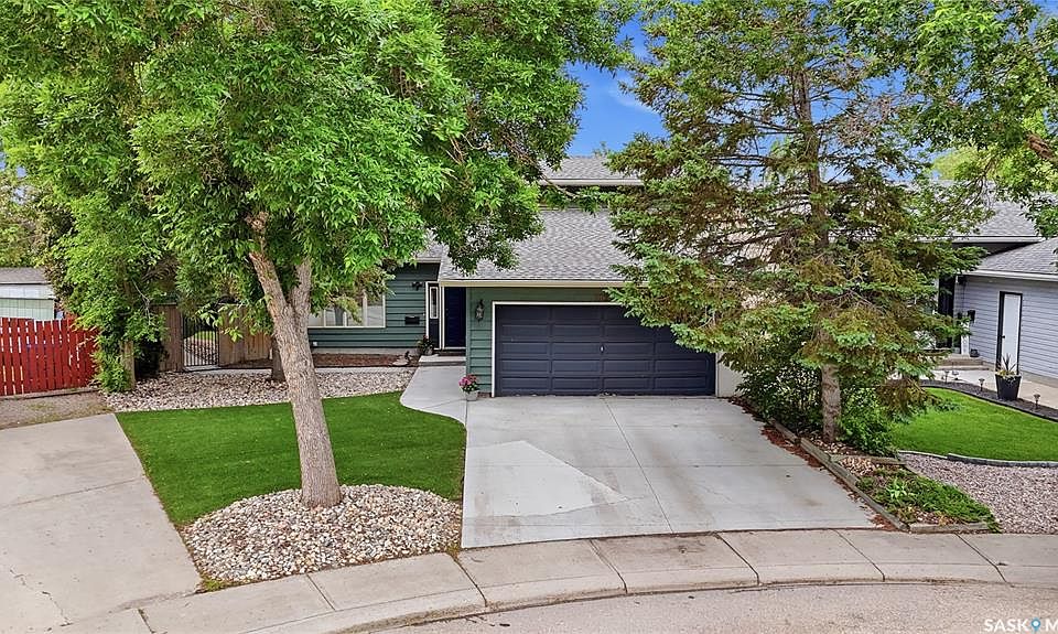 1st image of 1122 Bayda CRESCENT