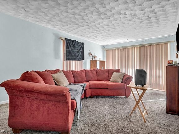 5th image of 1060 Frederick Blvd