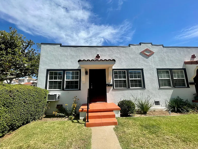 36 N Bushnell Ave #A — Photo 2