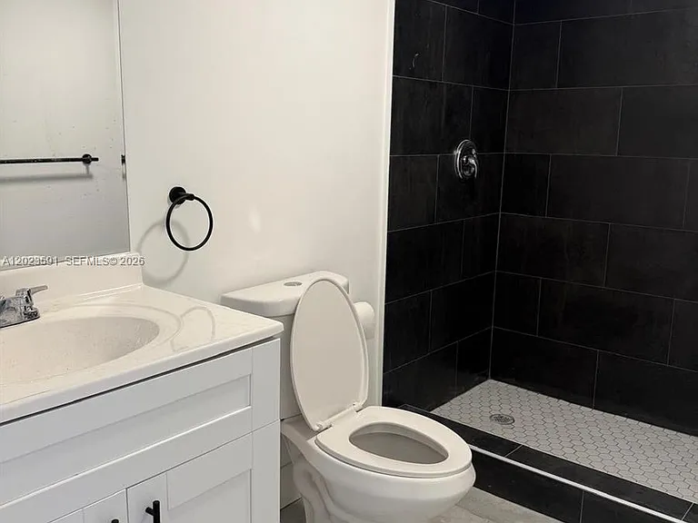 147 NW 59th St #206 — Photo 9