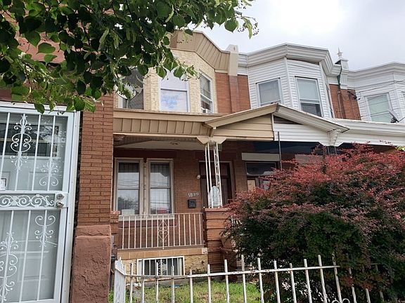 3rd image of 1829 E Cambria St