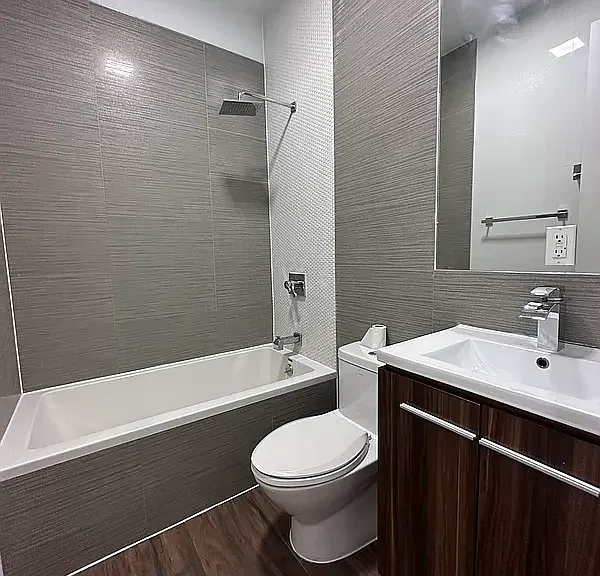 451 Maple St #3R — Photo 9