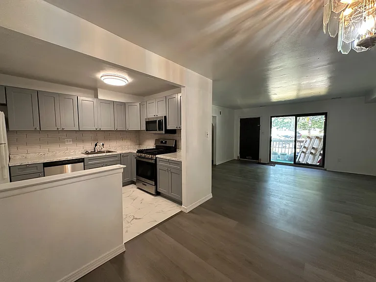 7525 Calvert St #1F — Photo 4