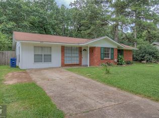 2525 Summer Grove Dr, Shreveport, LA 71118