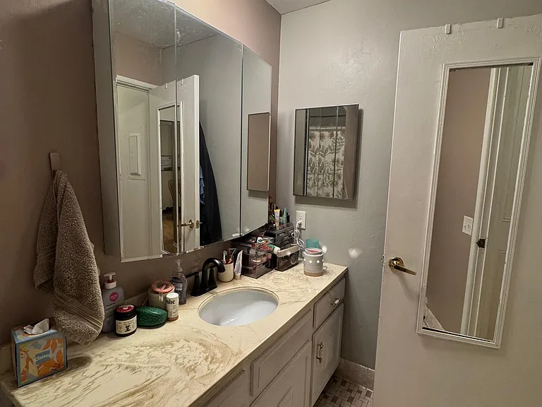 2700 Oxford St N #131 — Photo 12