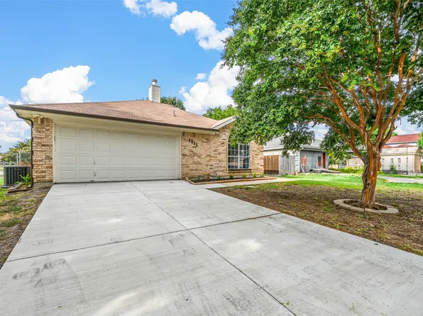 1211 Smith Dr, Cedar Hill, TX 75104